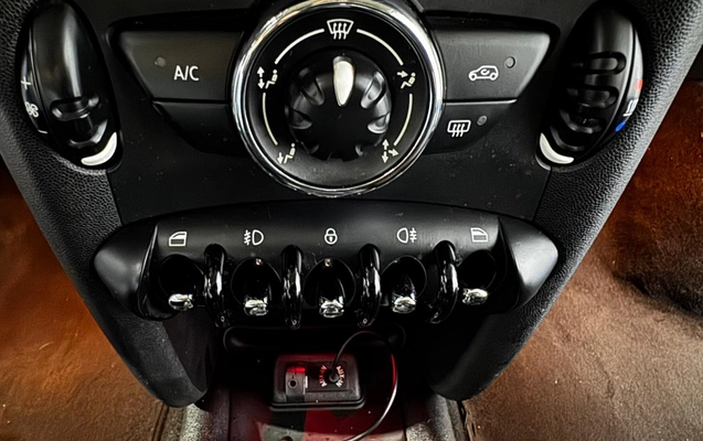 imagem-https://www.socarrao.com.br/sc-vehicle-images-prod/2174661/1781699231129-7d542d3f-a6fc-44ef-9fcb-ef4c735f05a2.jpeg