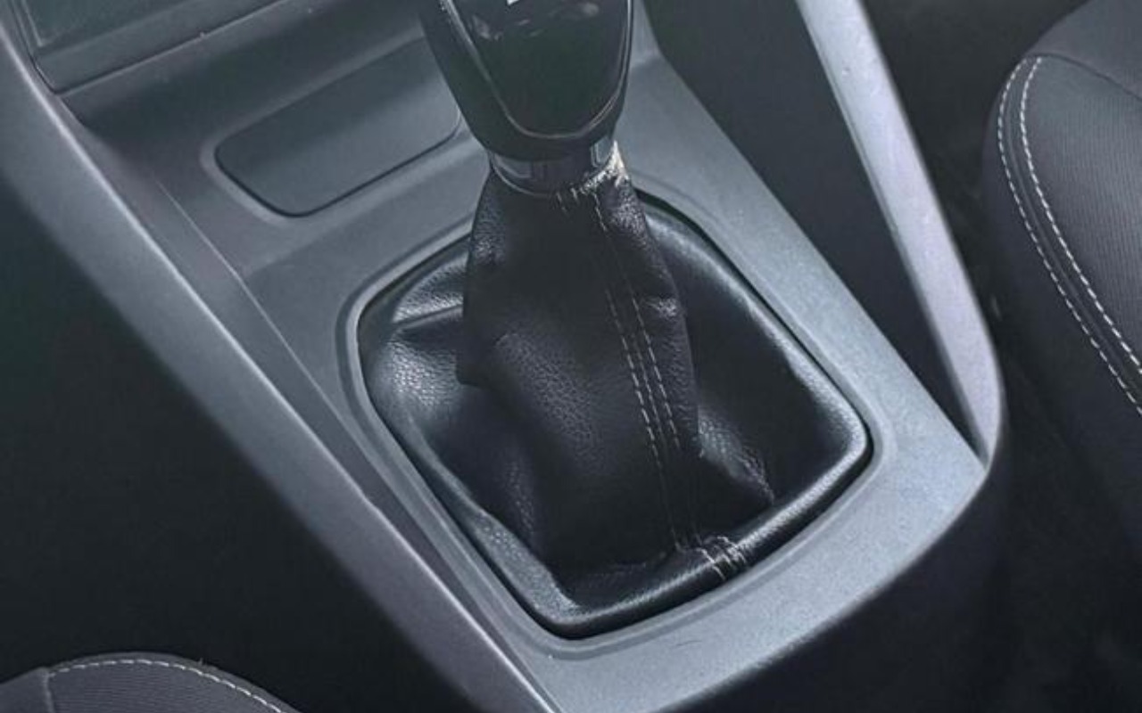 imagem-https://www.socarrao.com.br/sc-vehicle-images-prod/2174743/1781701530599-ODE4MzI1NV8yX0JfYzFmNTdmOTEzYS5qcGVn.jpeg