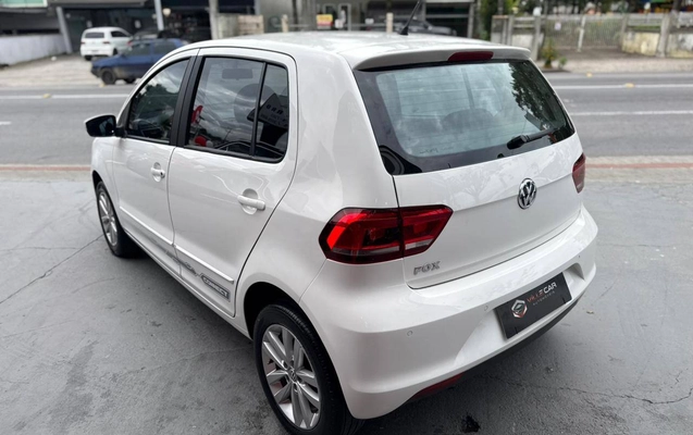 imagem-https://www.socarrao.com.br/sc-vehicle-images-prod/2174751/1787711501028-c36a1ecb3091471bbb697af0b517aa01_1781701658979.jpg