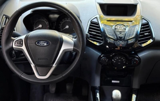 imagem-https://www.socarrao.com.br/sc-vehicle-images-prod/2174756/1788988627610-7914453_12_B_8061c126ed.jpeg