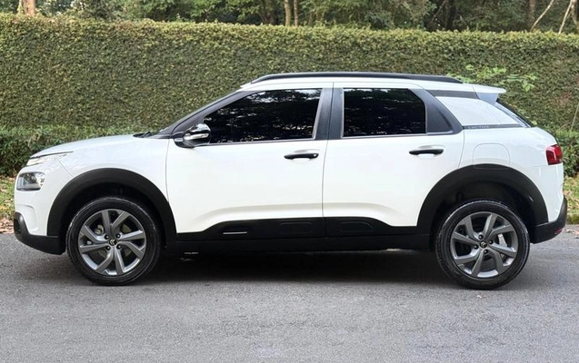 imagem-https://www.socarrao.com.br/sc-vehicle-images-prod/2174762/1787767631735-8161070_1_B_e4d7539a14.jpeg