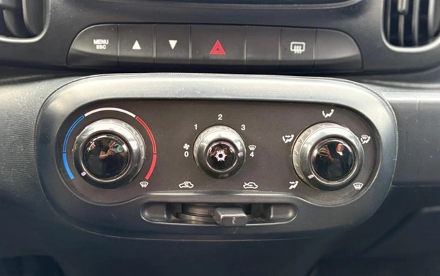 imagem-https://www.socarrao.com.br/sc-vehicle-images-prod/2174816/1781703282003-ODAyNTcwMV8wX0JfZGUyMGQyYjBhYy5qcGVn.jpeg