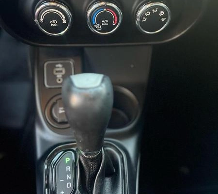 imagem-https://www.socarrao.com.br/sc-vehicle-images-prod/2174887/1781788178637-8148026_6_B_4ebebad9ca.jpeg