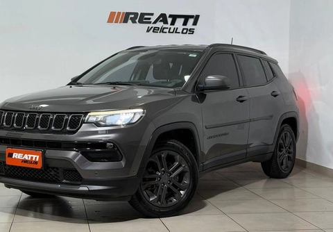 Jeep Compass 2022 Cinza — foto 1 de 3