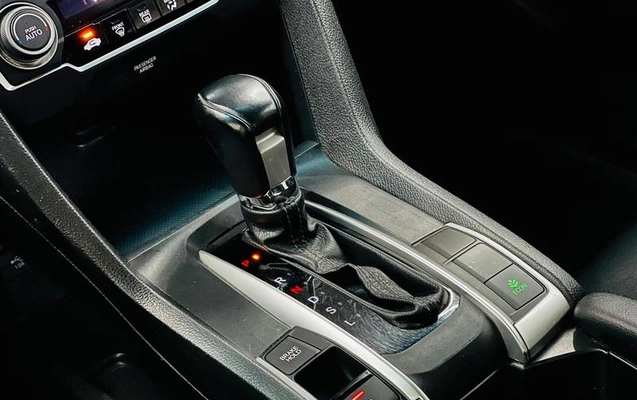 imagem-https://www.socarrao.com.br/sc-vehicle-images-prod/2174966/1789500571355-8194699_15_B_45583fd3e6.jpeg
