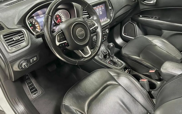 imagem-https://www.socarrao.com.br/sc-vehicle-images-prod/2174993/1788273237187-8142864_1_B_c3f1661699.jpeg