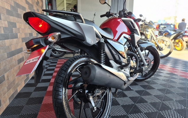 imagem-https://www.socarrao.com.br/sc-vehicle-images-prod/2175016/1781706457285-003_3c7eabd31a523e7cf69eb7c1d2ed4482.jpg