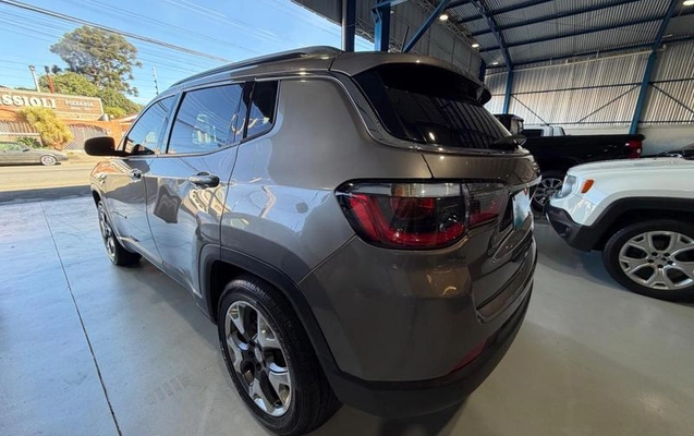 imagem-https://www.socarrao.com.br/sc-vehicle-images-prod/2175031/1789497857691-8194815_4_B_fab831ca7f.jpeg