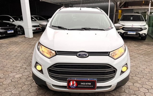 imagem-https://www.socarrao.com.br/sc-vehicle-images-prod/2175039/1781707423832-bdc0fedf-7af1-4f53-8c19-29221a93d825.jpg