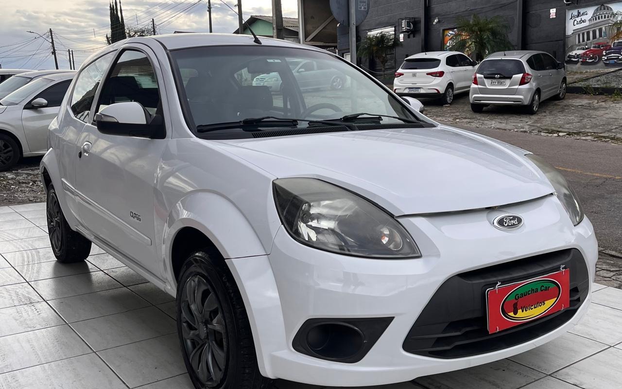 imagem-https://www.socarrao.com.br/sc-vehicle-images-prod/2175163/1782743996024-OWE0YWM3NTQtYTFhZC00OGU0LThmZWMtN2MwOTY0NGQ1NDg1LmpwZw.jpg