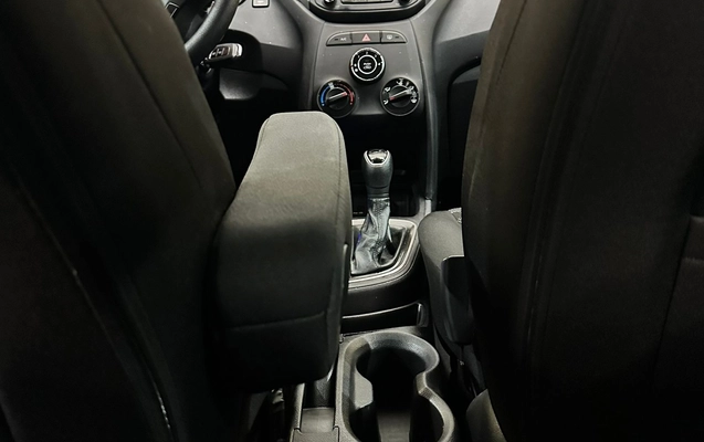 imagem-https://www.socarrao.com.br/sc-vehicle-images-prod/2175251/1781710697395-25cb0692-fb04-4ccd-b249-e15f8945be83.jpg