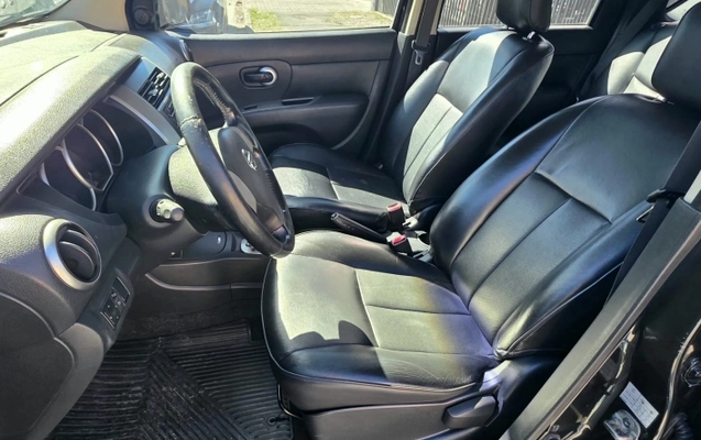imagem-https://www.socarrao.com.br/sc-vehicle-images-prod/2175280/1789829409632-v9v9Lnx2ZtWrLR0KLFtwbU7e1u0323FG.jpg