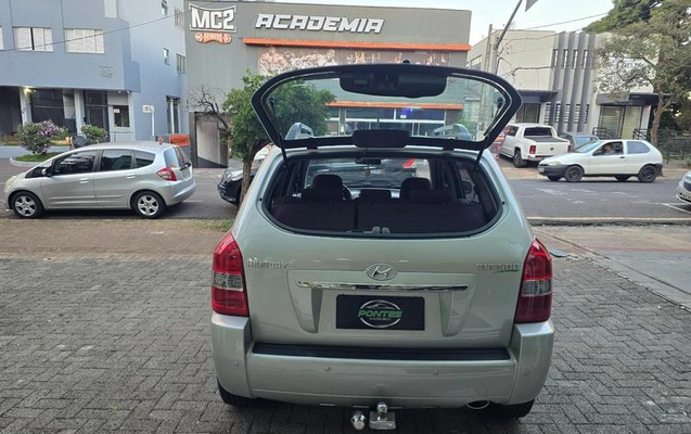 imagem-https://www.socarrao.com.br/sc-vehicle-images-prod/2175289/1785878428351-8098390_7_B_ce27492dd8.jpeg
