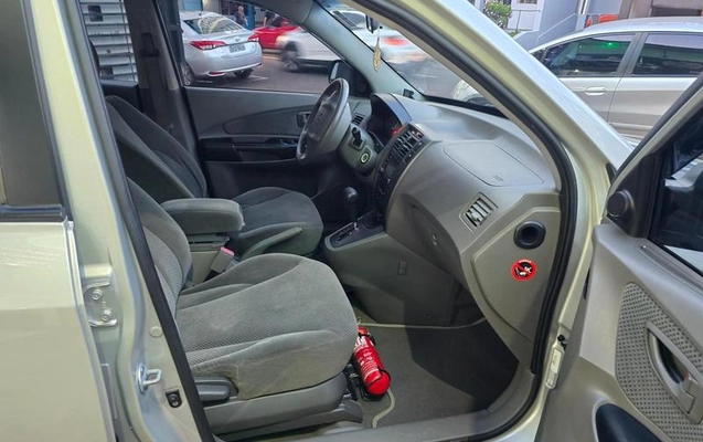 imagem-https://www.socarrao.com.br/sc-vehicle-images-prod/2175289/1785878428370-8098390_18_B_2dbdaf246c.jpeg