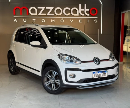 Volkswagen Up! 2018 Branco — foto 1 de 3