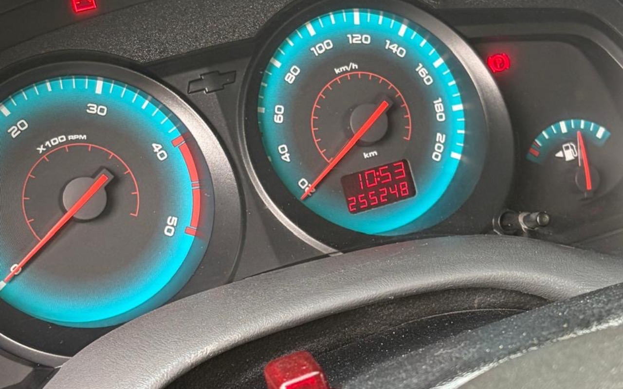 imagem-https://www.socarrao.com.br/sc-vehicle-images-prod/2176556/1781720645515-NDI1ZmQwYmEtOGY2OS00MjA0LWE5ZjYtY2E3ODBhZjZmNzhlLmpwZWc.jpeg