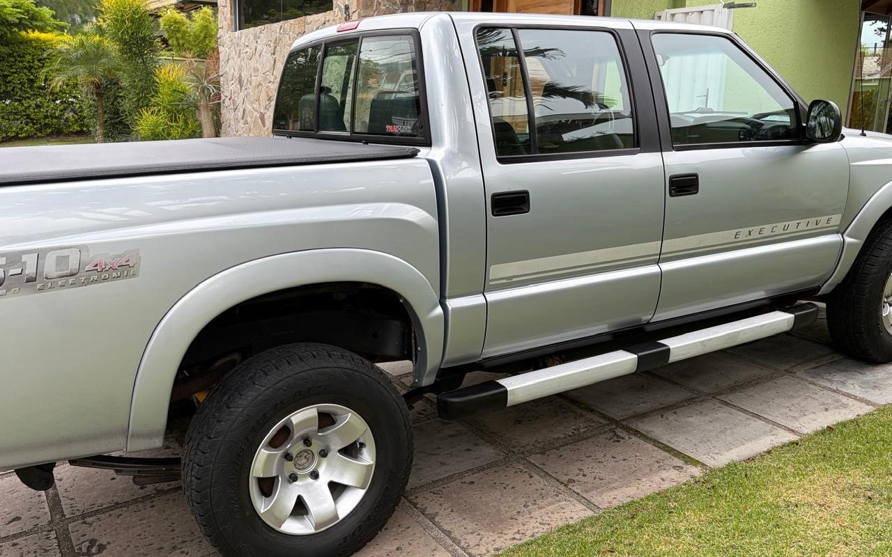 imagem-https://www.socarrao.com.br/sc-vehicle-images-prod/2176556/1781720646089-ODk1OTJmMzUtZmFkMS00ODlhLThkYTAtNDRlYWE0MDYwNGM3LmpwZWc.jpeg