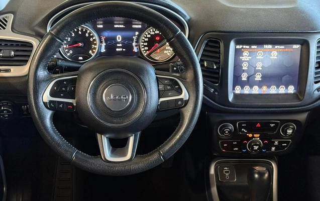 imagem-https://www.socarrao.com.br/sc-vehicle-images-prod/2176571/1782140967030-8185095_12_B_555c1eefeb.jpeg