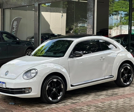 Volkswagen Fusca 2.0 TSI 16V Aut. 2013 Branco — foto 1 de 3