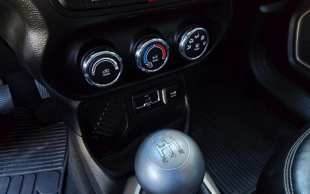 imagem-https://www.socarrao.com.br/sc-vehicle-images-prod/2177797/1782233333477-8164400_8_B_e66516cd27.jpeg