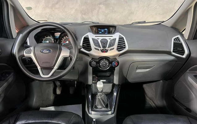 imagem-https://www.socarrao.com.br/sc-vehicle-images-prod/2178741/1789395530421-8195015_14_B_a13d84089f.jpeg