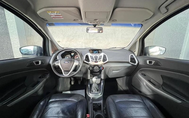imagem-https://www.socarrao.com.br/sc-vehicle-images-prod/2178741/1789395530422-8195015_13_B_47f6070f82.jpeg