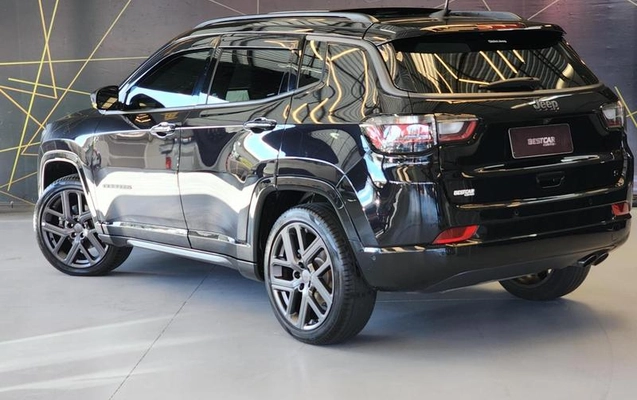 imagem-https://www.socarrao.com.br/sc-vehicle-images-prod/2179197/1785759896638-8186536_2_B_edd7122c6c.jpeg