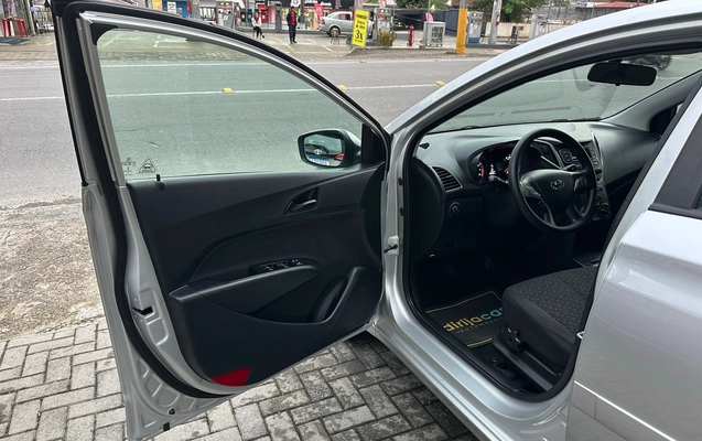imagem-https://www.socarrao.com.br/sc-vehicle-images-prod/2179562/1787156101311-8fdba0fe-fd5a-462d-9a82-d3741854e8e4.jpeg