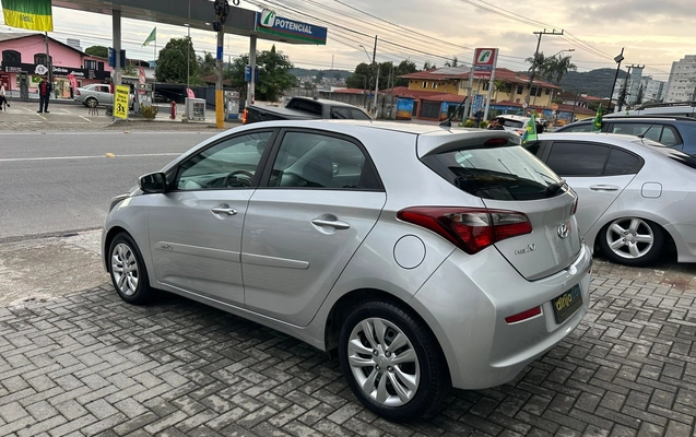 imagem-https://www.socarrao.com.br/sc-vehicle-images-prod/2179562/1787156101311-ca030c18-a338-40fd-9f67-f17ceab85215.jpeg