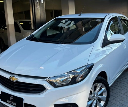 Chevrolet Onix 2017 Branco — foto 1 de 3