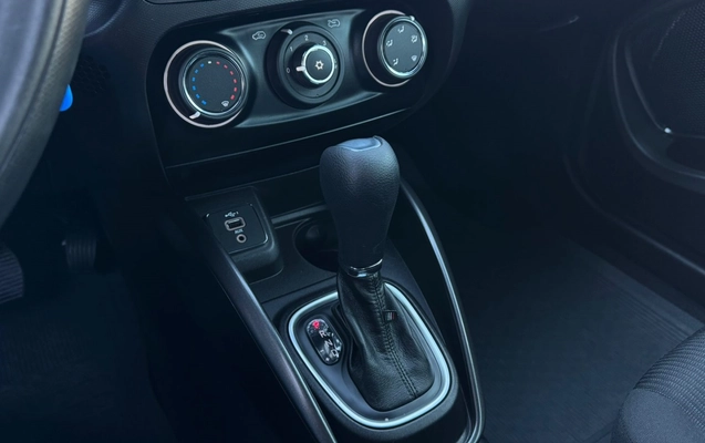 imagem-https://www.socarrao.com.br/sc-vehicle-images-prod/2180891/1781729496724-15_055113.jpg