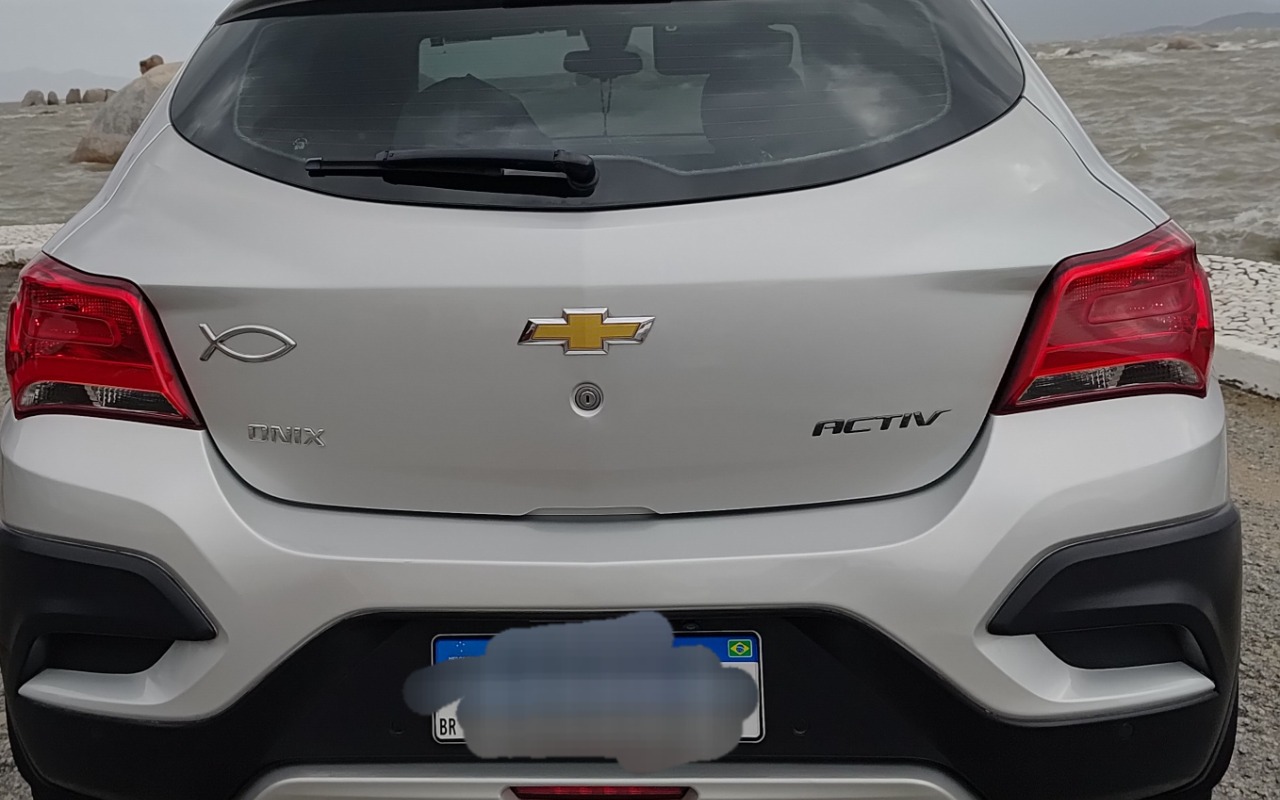 imagem-https://www.socarrao.com.br/sc-vehicle-images-prod/2180915/1781731143038-MjAyNjAxMTlfMTUxNzMzLmpwZw.jpg