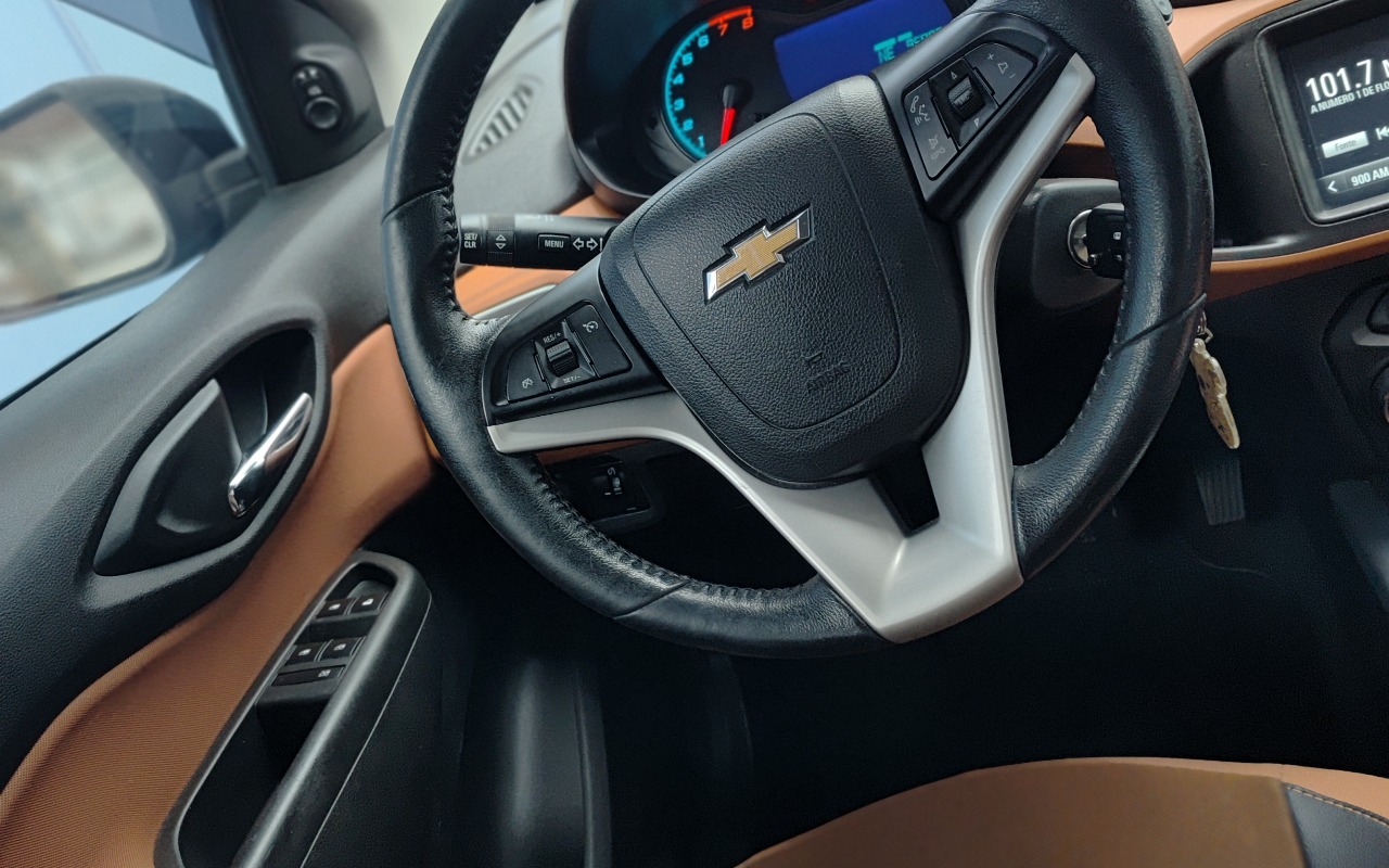 imagem-https://www.socarrao.com.br/sc-vehicle-images-prod/2180915/1781731143959-MjAyNjAxMTlfMTUyMjA1LmpwZw.jpg