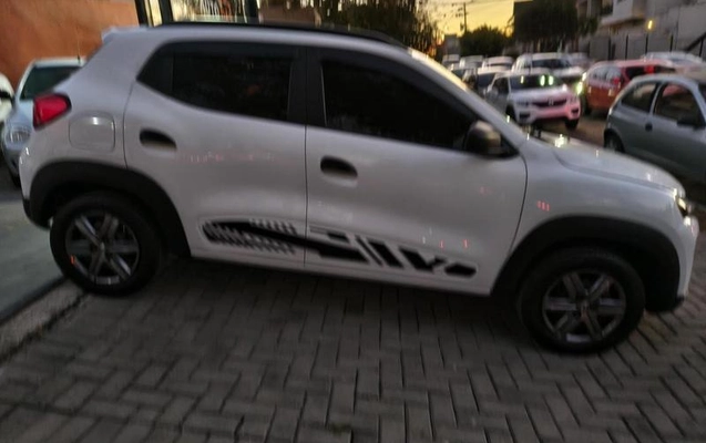 imagem-https://www.socarrao.com.br/sc-vehicle-images-prod/2181545/1786718127017-8197486_1_B_9e72fd245a.jpeg
