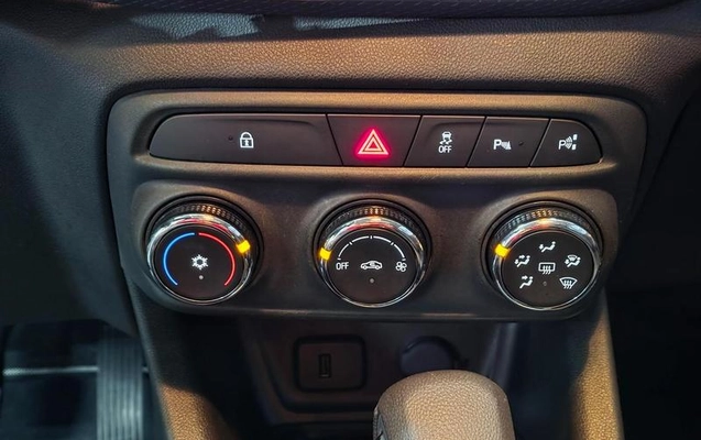 imagem-https://www.socarrao.com.br/sc-vehicle-images-prod/2183017/1789138271384-8154787_6_B_f32f19e4a9.jpeg