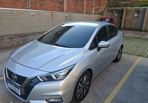 Nissan VERSA 2023 Prata — foto 1 de 3