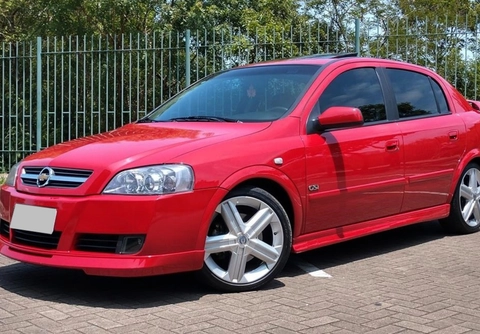 Chevrolet Astra 2004 Vermelho — foto 1 de 3