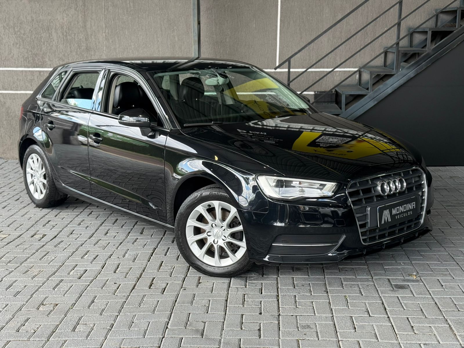 Audi A3 Sportback 1.4 TFSI S-tronic na cor Preto em Curitiba / PR - 21876