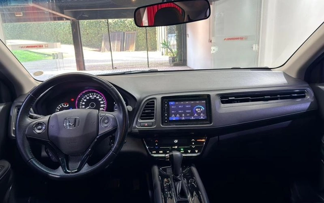 imagem-https://www.socarrao.com.br/sc-vehicle-images-prod/2197916/1788634232333-8198128_12_B_9c8c35e262.jpeg