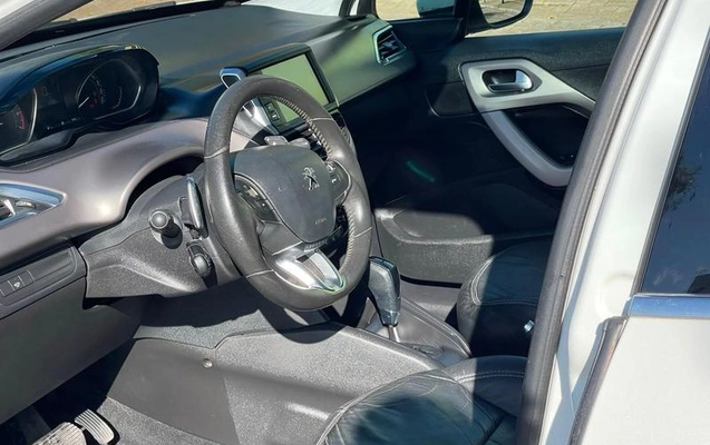 imagem-https://www.socarrao.com.br/sc-vehicle-images-prod/2198512/1782146716638-8168291_18_B_e541eb2381.jpeg