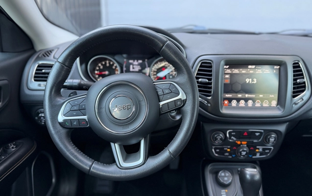 imagem-https://www.socarrao.com.br/sc-vehicle-images-prod/2198546/1781789072399-76e2621b-5e15-49d1-aa4c-d519511d6462.jpg