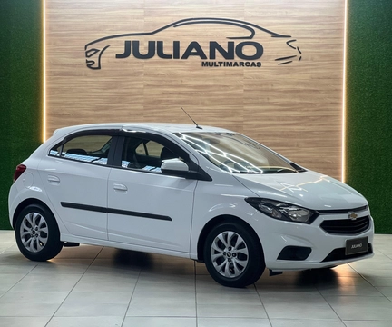 Chevrolet Onix 2018 Branco — foto 1 de 3