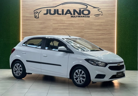 Chevrolet Onix 2018 Branco — foto 1 de 3