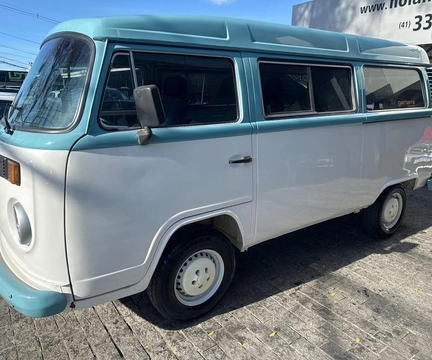 Volkswagen Kombi Escolar 1.6 MPi 1998 Branco — foto 1 de 3