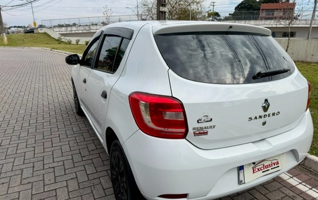 imagem-https://www.socarrao.com.br/sc-vehicle-images-prod/2200190/1784387381659-e7934268-a8ca-4da0-9ab7-2e184e2d0a53.jpg