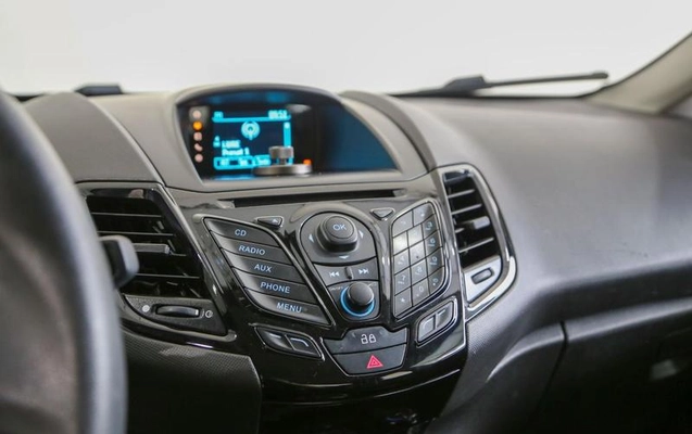 imagem-https://www.socarrao.com.br/sc-vehicle-images-prod/2200949/1787844927416-7887611_14_B_9d8e0a8305.jpeg