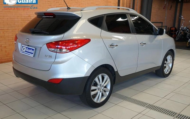 imagem-https://www.socarrao.com.br/sc-vehicle-images-prod/2201294/1792001499928-8198619_1_B_7c9cea52d0.jpeg