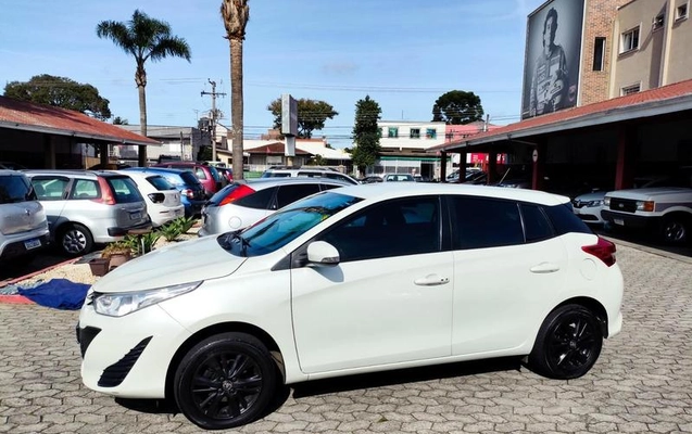 imagem-https://www.socarrao.com.br/sc-vehicle-images-prod/2201811/1781808412514-8199414_11_B_dd718c3691.jpeg