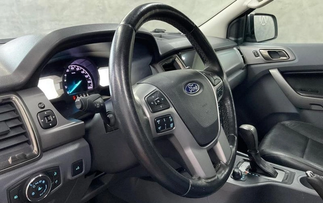 imagem-https://www.socarrao.com.br/sc-vehicle-images-prod/2202332/1788965520159-8199629_9_B_a856e10517.jpeg