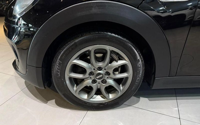 imagem-https://www.socarrao.com.br/sc-vehicle-images-prod/22025/1789216395513-7446884_13_B_0999a05450.jpeg